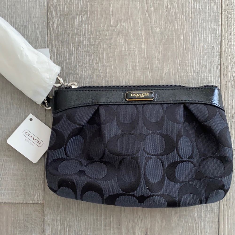 Coach wristlet wallet coin purse😍 NWT